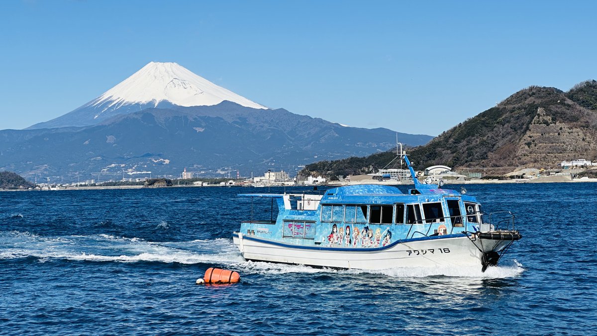GkcgO-ha8AA527n.jpg