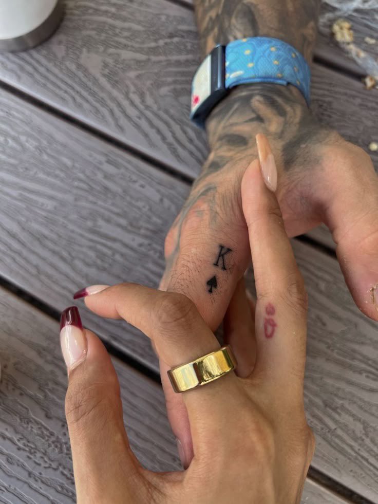 badattiktoks's tweet photo. Today will now and forever be about Shady &amp; his baby.. 5 years running 💙🥰

Happy anniversary, my love. 

~D ❤️ https://t.co/K9IHvsGaWK