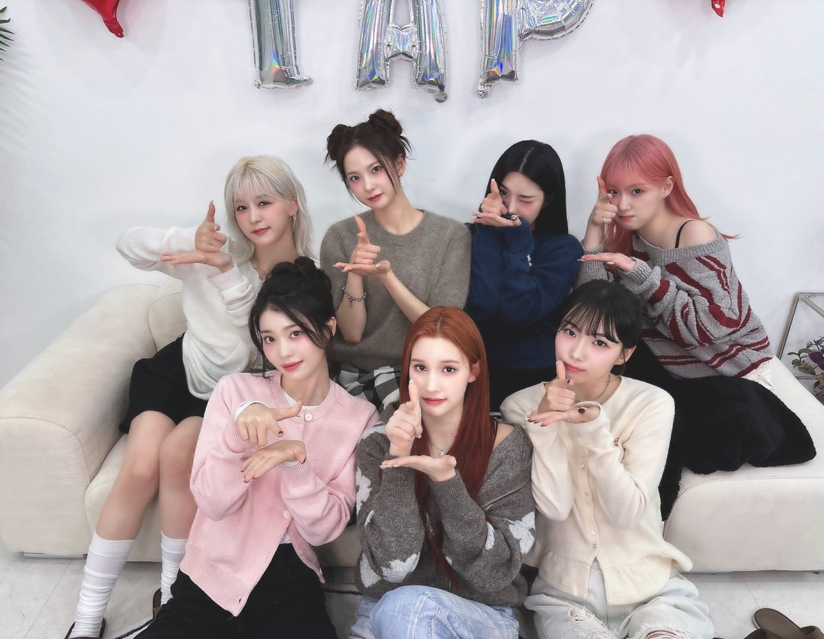 CUPIDZOFC's tweet image. ᅠ
ᅠ

જ⁀➴♡  𝐂͟𝐔͟𝐏͟𝐈͟𝐃͟𝐙͟’͟𝐬͟ 𝐑͟𝐚͟𝐝͟𝐚͟𝐫! —— 250223

CUPIDZ are at the venue, ready to shine at our debut showcase: Chasing Heart: Catch The Arrow! We're excited to show you our charms! Get ready to catch our arrows and fall in love.
ᅠ
ᅠ