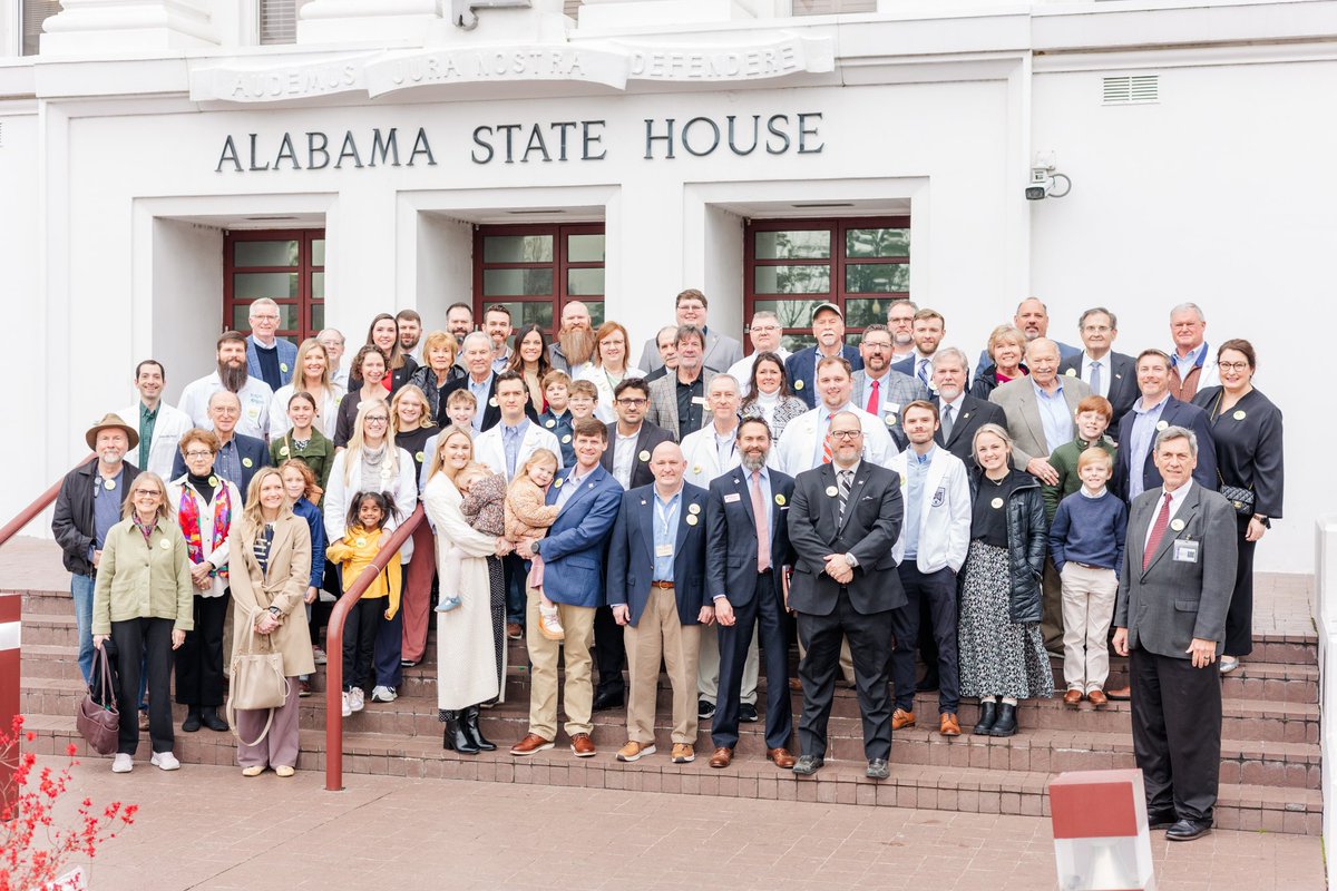 What a special day! Pharmacists showed up from all over Alabama to stand in solidarity for SB99! 

Let’s get this bill out of committee now and pass meaningful PBM reform!

<a href="/GovernorKayIvey/">Governor Kay Ivey</a> <a href="/willainsworthAL/">Will Ainsworth</a> <a href="/GarlanGudgerJr/">Garlan Gudger Jr</a> <a href="/RepLedbetter/">Nathaniel Ledbetter</a> <a href="/ALSenateRepubs/">Alabama Senate GOP</a> <a href="/Smitherman4SAL/">Senator Smitherman</a>