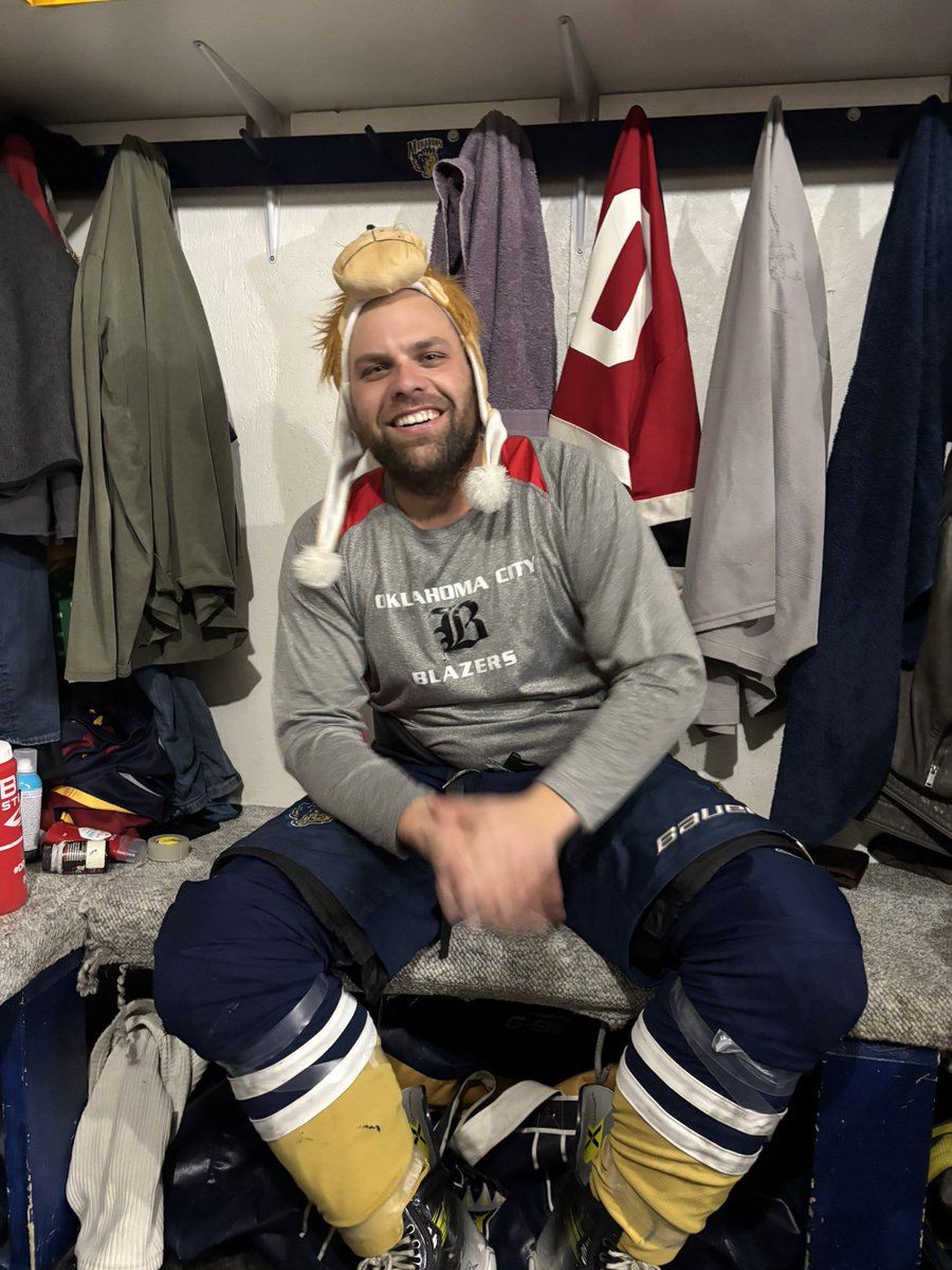 The Monarchs are headed to the 🛳️ with a 4-2w over Turtleford! It’s been a lot of years since we’ve had this opportunity and we are beyond excited. POG goes to the big dawg <a href="/kodysmith8/">Kody Smith</a> #skprairie