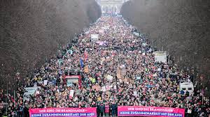 RealFruitts's tweet photo. Um es heute mit #Merz' Worten zu sagen: "Guten Morgen ihr linken, grünen Spinner"☕️ Genießt euren Kaffee, euer Frühstück, meinetwegen auch noch euer Mittagessen, aber dann ab ins Wahllokal und zeigt #Merz, was ihr von #CDU und AfD haltet. Habt einen erfolgreichen Sonntag😊 https://t.co/WCBz5mLlaF