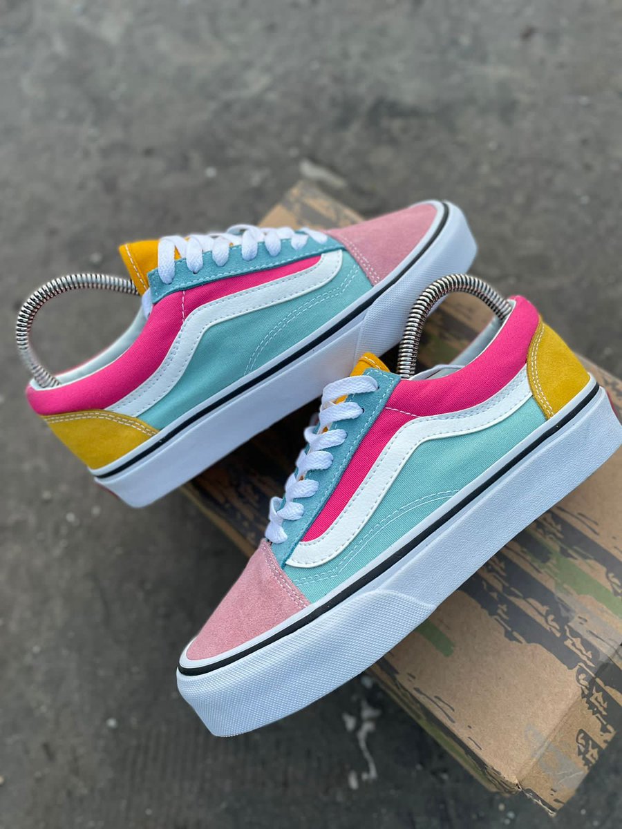 Skater Van
🛒Location : Kenya Cinema 4th Floor B2
Price : Kshs 2600
Sizes : 37 - 45   
Whatsapp or Call wa.me/254711230687/
Kasongo Arteta Dorgu