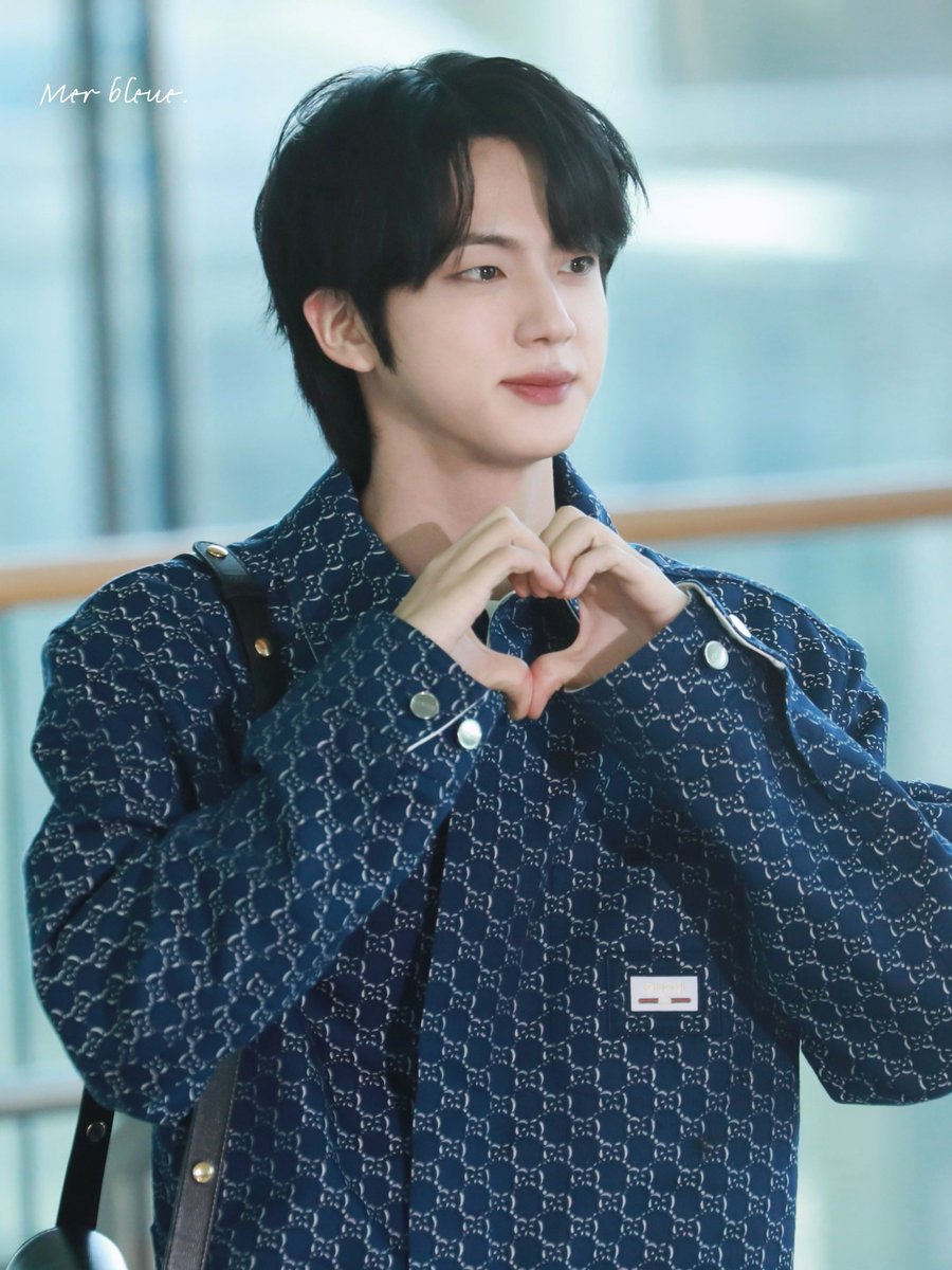 merbleue613's tweet photo. 250223 🫶🏻🫶🏻🫶🏻

#JinxGucci 
#김석진 #석진 #진 #JIN #방탄소년단 #BTS #BTSJIN @BTS_twt https://t.co/DxN5Ng5zCO