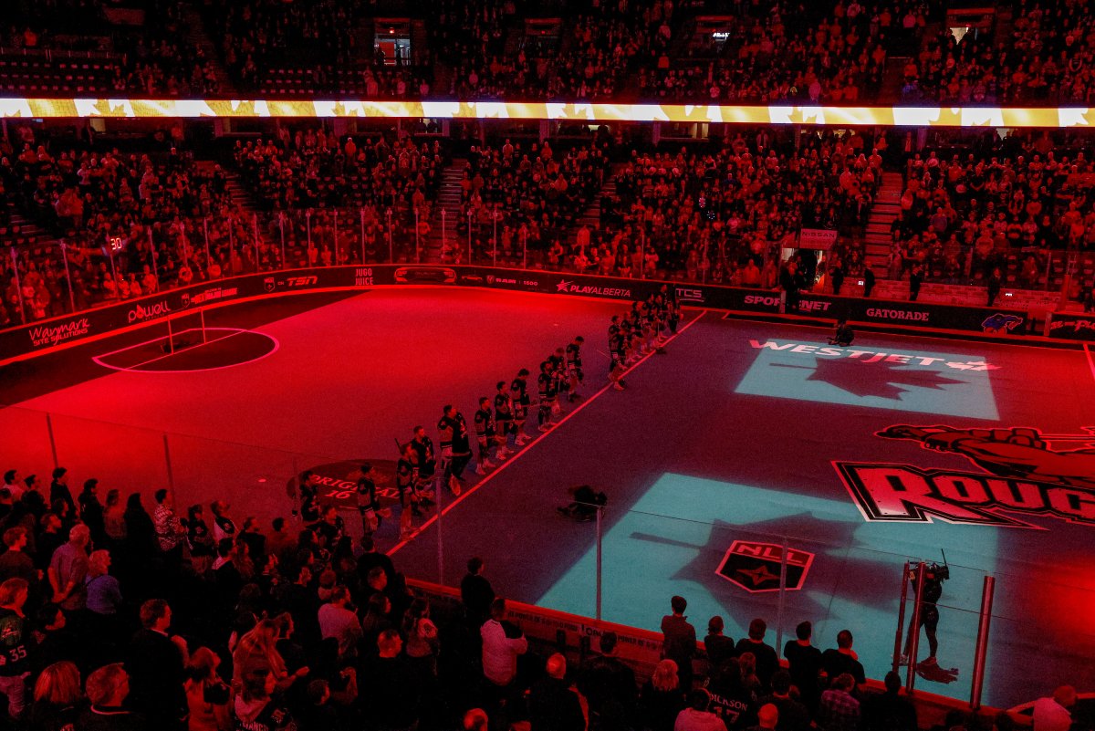 12,378 in attendance in Calgary tonight 🇨🇦👏

📸 <a href="/lifeofphoto/">Jenn Pierce</a> <a href="/NLLRoughnecks/">Calgary Roughnecks</a>