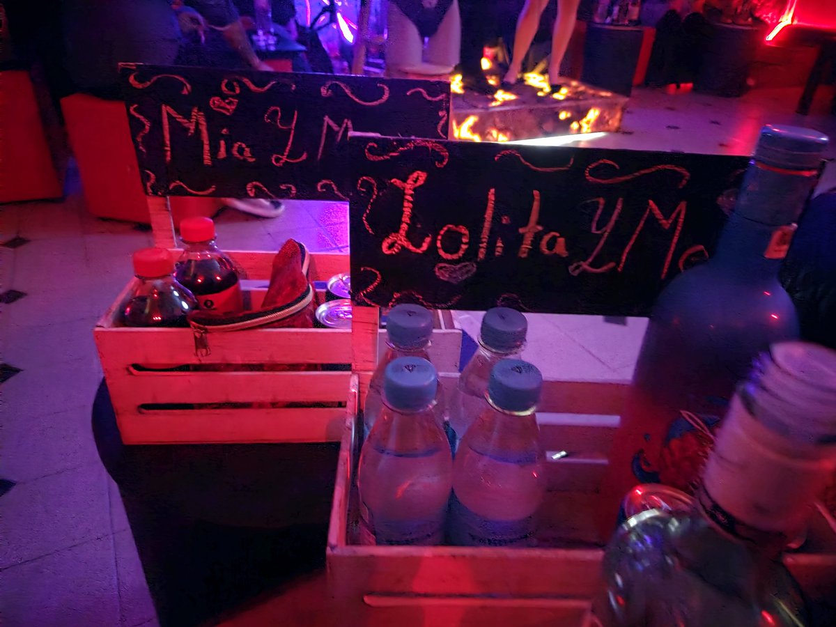 Hoy toco <a href="/SugarCoffeeSex/">SUGAR</a> .
Hasta que se nos hizo.
Con los mejores amigos <a href="/luckylolithSW/">Luck & Lolith❤️‍🔥SW</a>