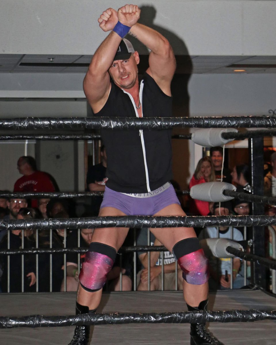 WindyCitySlam's tweet photo. Windy City Slam is saddened to learn of the sudden passing of former AAW Heritage Champion & SSW Heritage Champion Eric Priest. Condolences to his family & friends.
#prowrestling #ChicagoWrestling #WisconsinWrestling #indiewrestling #EricPriest #UnderwearModel #SSW #AAWPro #LWF https://t.co/5wdfBBWatY