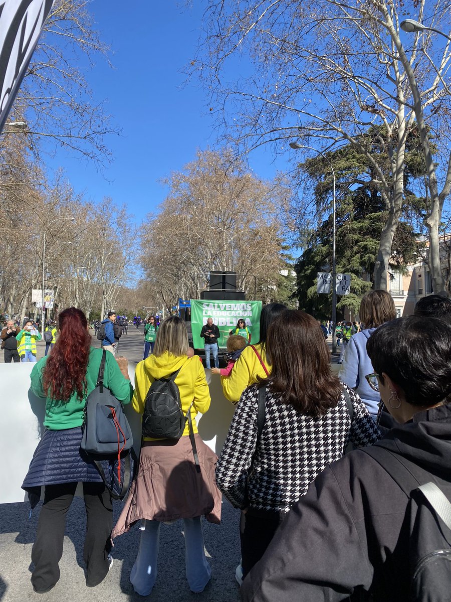 carolcasmar's tweet photo. No se veía algo así desde hace 11años. Qué viva la lucha de las asambleas #salvemoslapública #EducaciónPública https://t.co/PQVNyeZuir