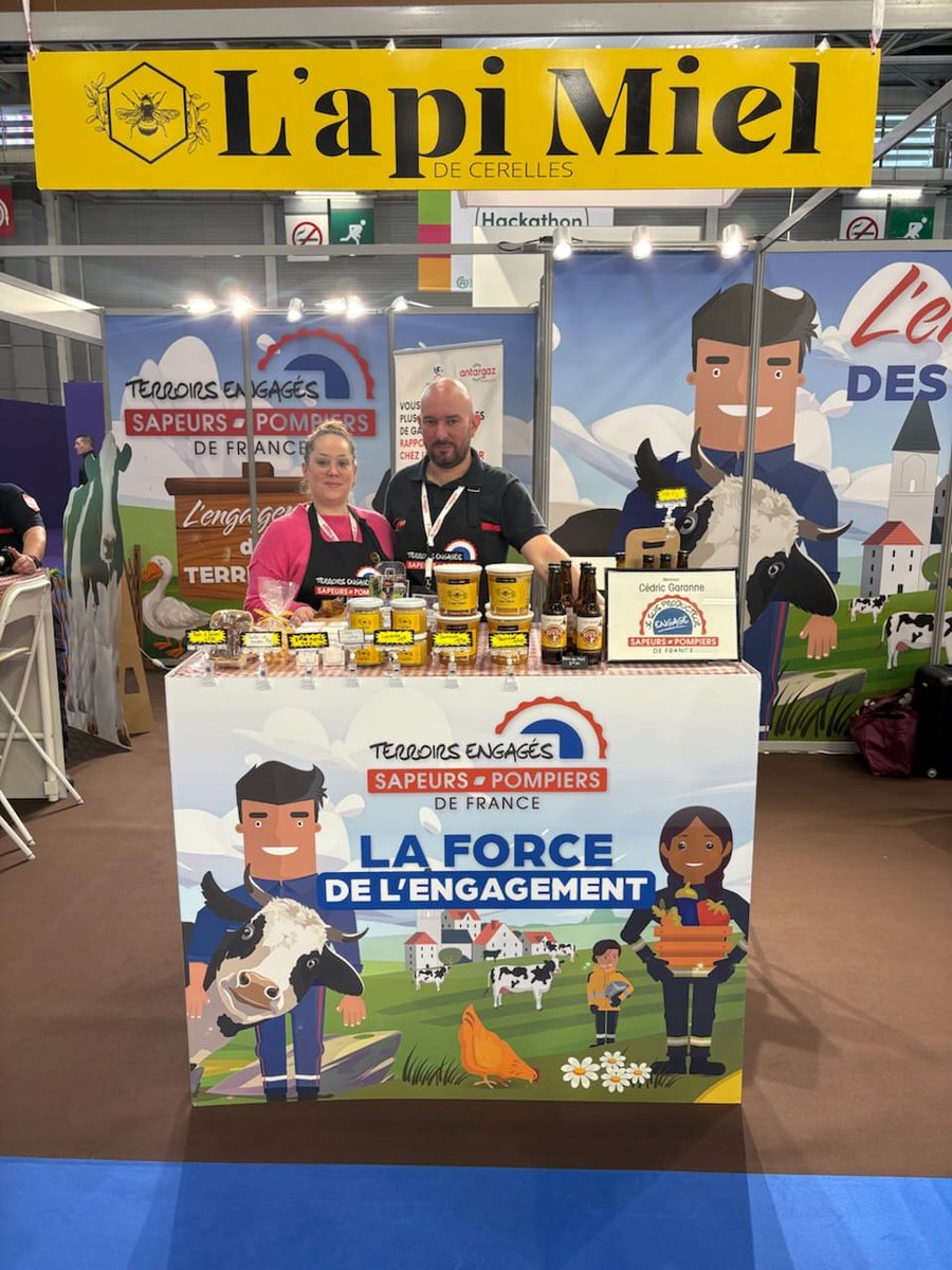 UDSP 37 (@udsp37) on Twitter photo Nos #pompiers Terroirs Engagés présents sur le stand des <a href="/PompiersFR/">Pompiers de France</a> pour présenter leurs produits au <a href="/Salondelagri/">Salon International de l'Agriculture</a> !
Venez les rencontrer cette semaine !
#touraine #spv #Agriculture Nos #pompiers Terroirs Engagés présents sur le stand des <a href="/PompiersFR/">Pompiers de France</a> pour présenter leurs produits au <a href="/Salondelagri/">Salon International de l'Agriculture</a> !
Venez les rencontrer cette semaine !
#touraine #spv #Agriculture