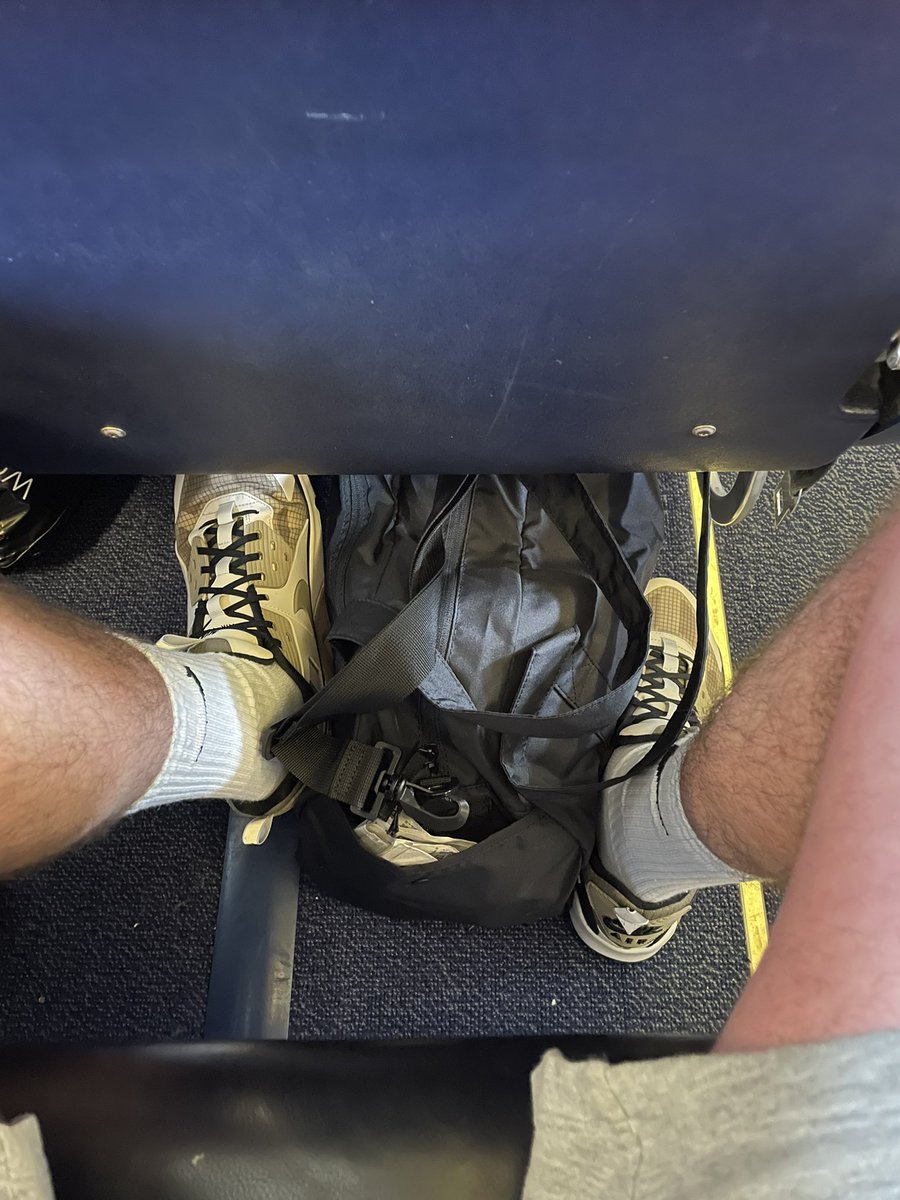 Mikek07's tweet image. More bag space please, hard to move with my size 14 feet  @Ryanair