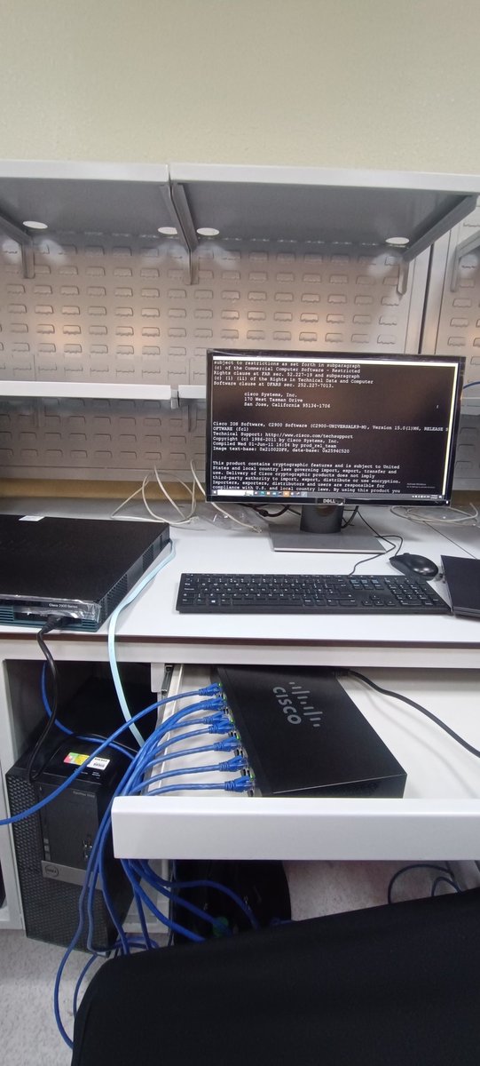 essakaresh's tweet image. في عالم الشبكات والبنية التحتية التقنية، السويتشات والسيرفرات وجدران الحماية جزء أساسي من عملي ودراستي. استكشاف التقنيات الحديثة في هذا المجال دائمًا يضيف بُعدًا جديدًا لفهمي العميق للشبكات وأمن المعلومات. #تقنية #شبكات #أمن_سيبراني  #cisco