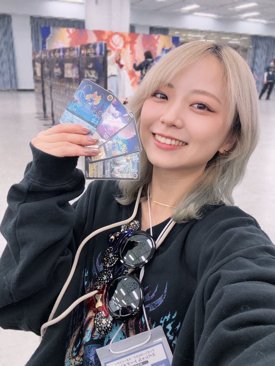 ロルカナ帽子争奪戦負けて悔しいけどディズニーだらけで楽しすぎるし