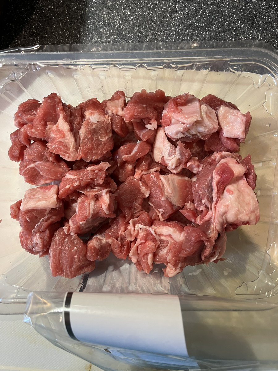 252jane's tweet photo. Dear @sainsburys , your idea of ‘Extra lean’ and mine are very different- this is what was delivered https://t.co/hgqvRkcTyF
