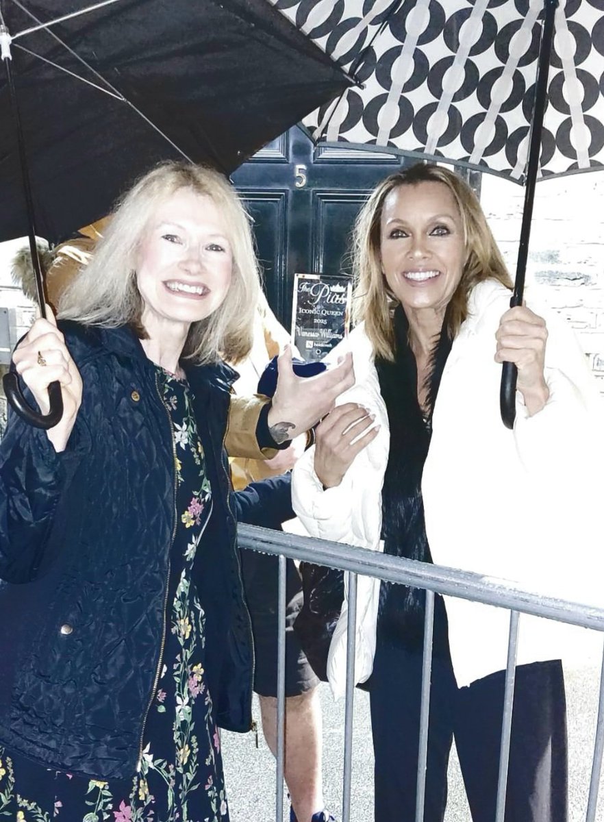 Presenting the fabulous Vanessa Williams <a href="/VWOfficial/">Vanessa Williams</a> with her Iconic Queen award from the UK Pageant Industry Awards, after a performance of The Devil Wears Prada.