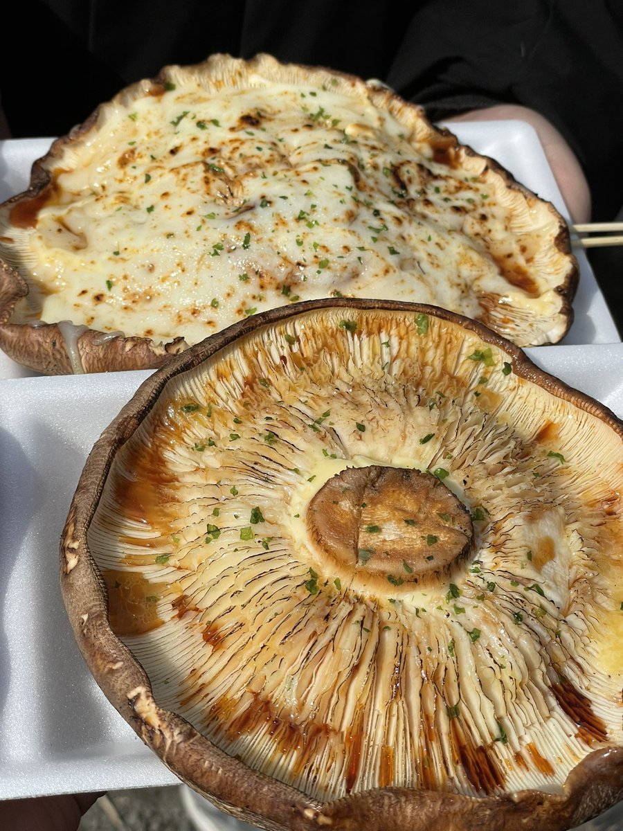 표고버섯구이 치즈 앤나 간장버터 뇸뇸