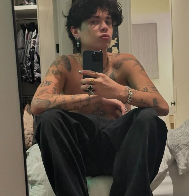 robindick_'s tweet image. 11:43