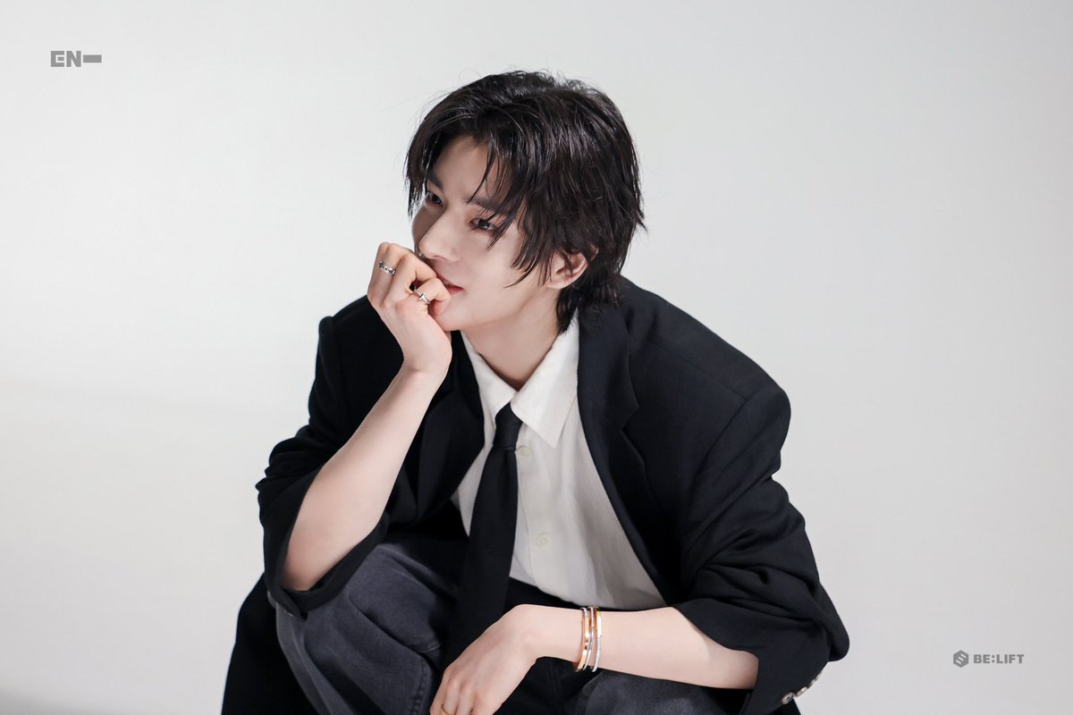 <ESQUIRE Korea> Behind
Photo Sketch 

#제이크 #JAKE
