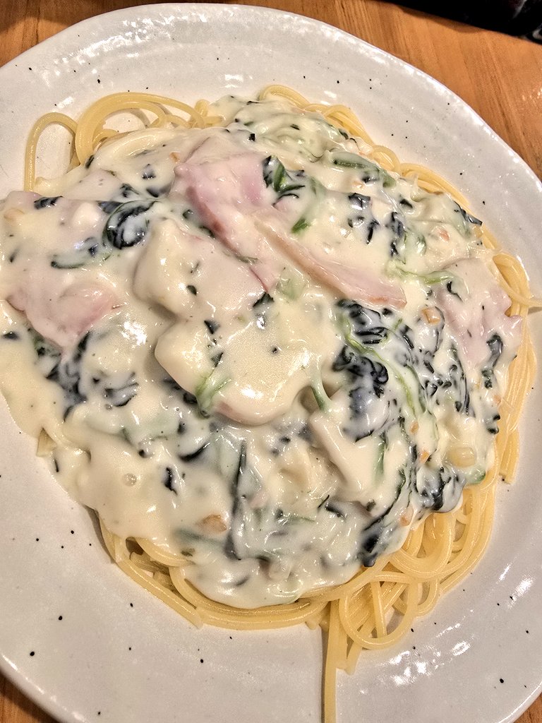 almaimaifee's tweet photo. パスタ食べてキター🍝♪
ここのたらこスパゲティめちゃくちゃ美味しいから
食べてみて欲しい🤗
#HASHIYA https://t.co/HZslprJpDm