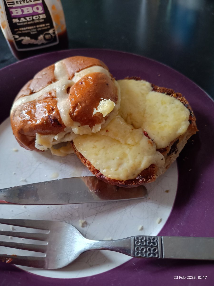 I'm a culinary genius. That's the post. #pizza #hotcrossbun