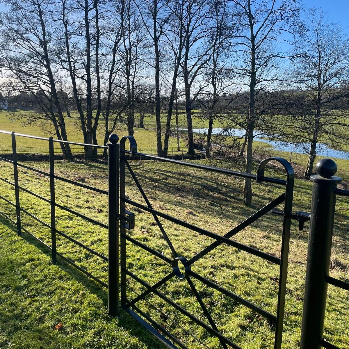 ttc_ironwork's tweet image. We can build pedestrian gates to your exact size &amp;amp; specification. 
All of our metal gates are handmade in our workshop using only quality materials, ensuring our products are high quality, durable &amp;amp; can withstand any weather conditions

#metalgate
#steelgate
#thetraditionalco