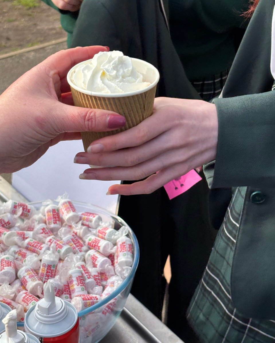 sptacademy's tweet image. 🤩 Our Sparx mascots love rewarding students who get 100% on their Sparx Independent Study!

Last term, forms with 100% completion at the end of term won a hot chocolate each! ☕ 

#independentstudy
#opportunitytosucceed