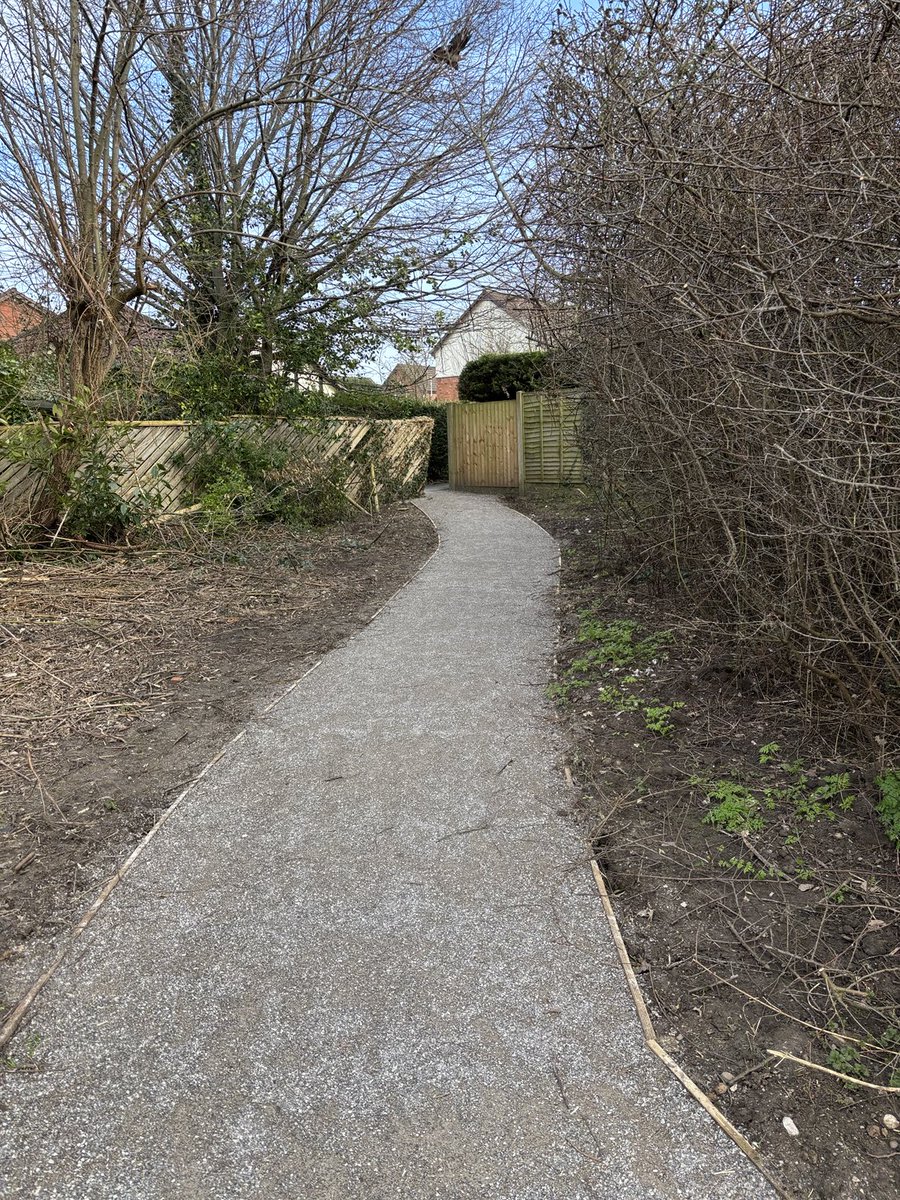 weezegee's tweet image. Good to get out and about yesterday and see some of the improvements to our #PROWs in ⁦@Go_CheshireWest⁩ Then a nice pint in one of our local hostelries #SpringIsInTheAir