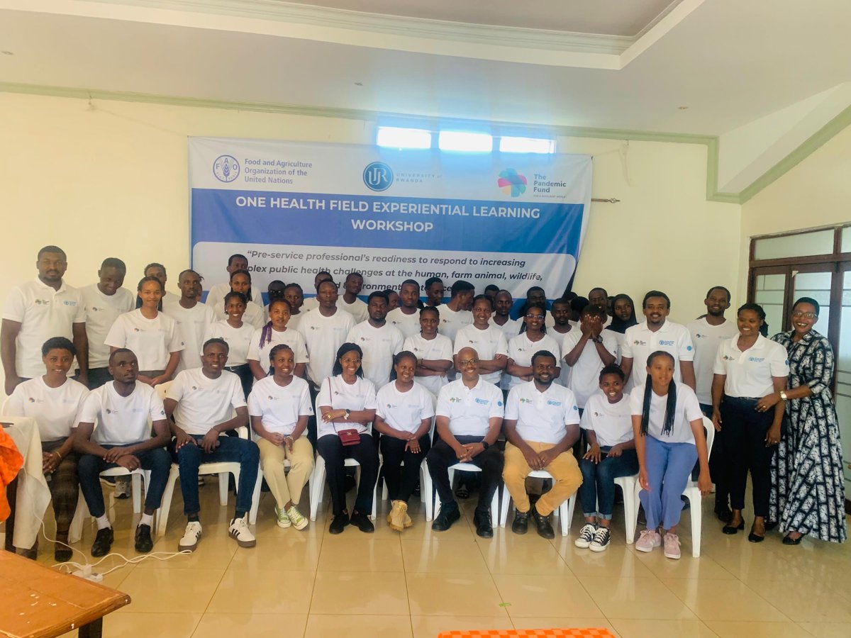 1/ 🚨 Exciting News! 🎓 From Feb 16-20, 2025, <a href="/Uni_Rwanda/">University of Rwanda</a> &amp; partners hosted a 5-day #OneHealth Field Experiential Learning (OHFEL) Training in #Kayonza—an area where humans, domestic animals &amp; wildlife interact, posing unique health challenges. 

#OHFEL2025