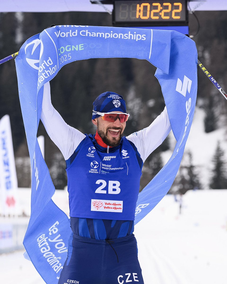 worldtriathlon's tweet photo. Dream Team 🤩

Your 2025 2X2 Mixed Relay podium toppers ⤵️

Elite:
🥇 Team Czech Republic 🇨🇿 
🥈 Team Italy 🇮🇹 
🥉 Team Norway 🇳🇴 

Junior:
🥇 Team II Italy 🇮🇹 
🥈 Team I Italy 🇮🇹 

#WinterChamps #WinterTri https://t.co/nGmiHiOsxG