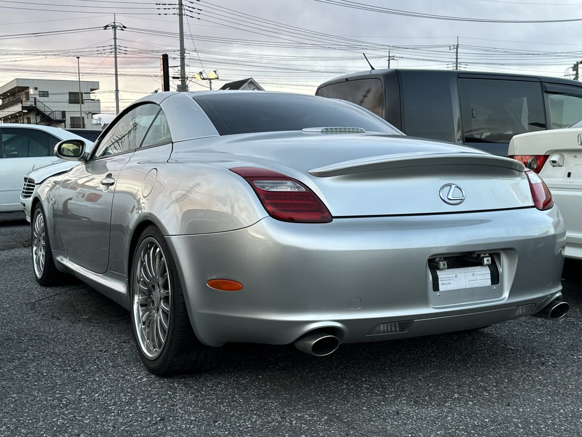 Aroute_3410022's tweet image. 【在庫紹介】

ソアラ　430SCV
総額　76万円
9.0万km

完璧なSC430ルック！！
高級セダンにはカールソンが似合いますね！
ソアラの持病であるオープン機構も動作良好！

3UZも相場が上がってきました。V8.4Lをお手軽に味わえるのも今のうちかもしれませんよ？？

#UZZ40 #40ソアラ　#3UZ