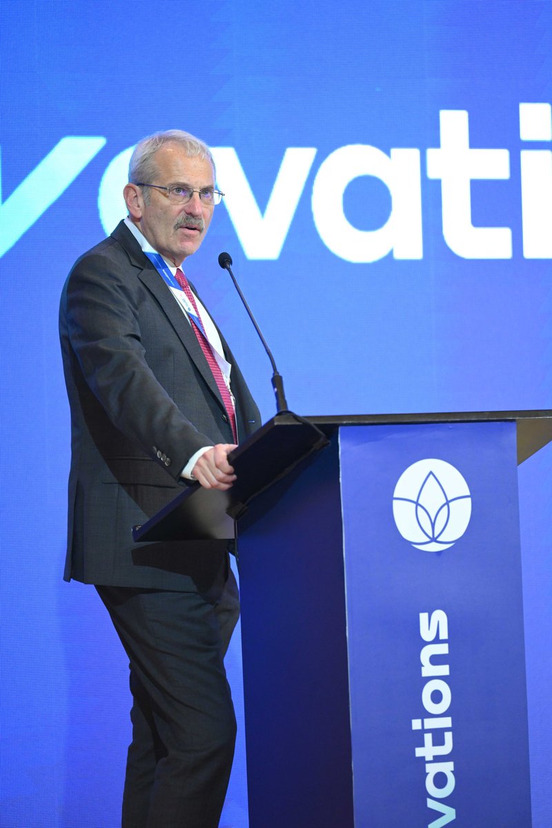 GulfTimes_QATAR's tweet photo. The View Hospital, in collaboration with Cedars-Sinai, wraps up its successful "Innovations in Robotic Surgery" symposium in Doha, bringing together over 200 physicians from the GCC.
#RoboticSurgery #MedicalInnovation #TheViewHospital #CedarsSinai #Doha #GCC #HealthcareLeadership #FutureOfMedicine