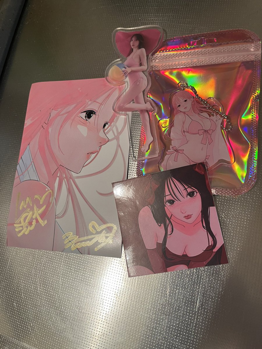 yurinstaと◯◯展、ありがとうございました！　yurinstaさんのセクシーで美しい絵と小宵こなんさんのコラボ、キレイでカワイイの相乗効果が良かったです😍
サイン会ではこなんさんとyurinstaさんの前でガチガチに緊張🥶しましたが、貴重なコラボが見れて嬉しかったっす😆
#小宵こなん
#yurinsta