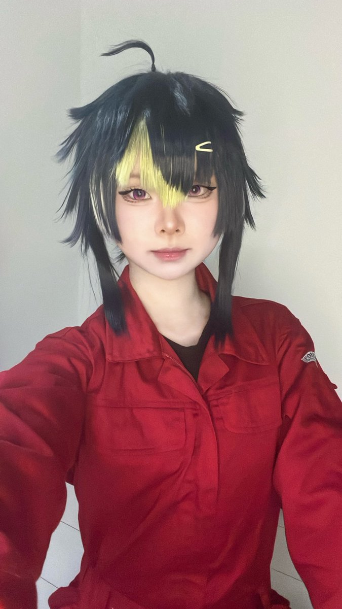 これは少し前にやった宅コスの 🌈🕒 💡

#cosplay