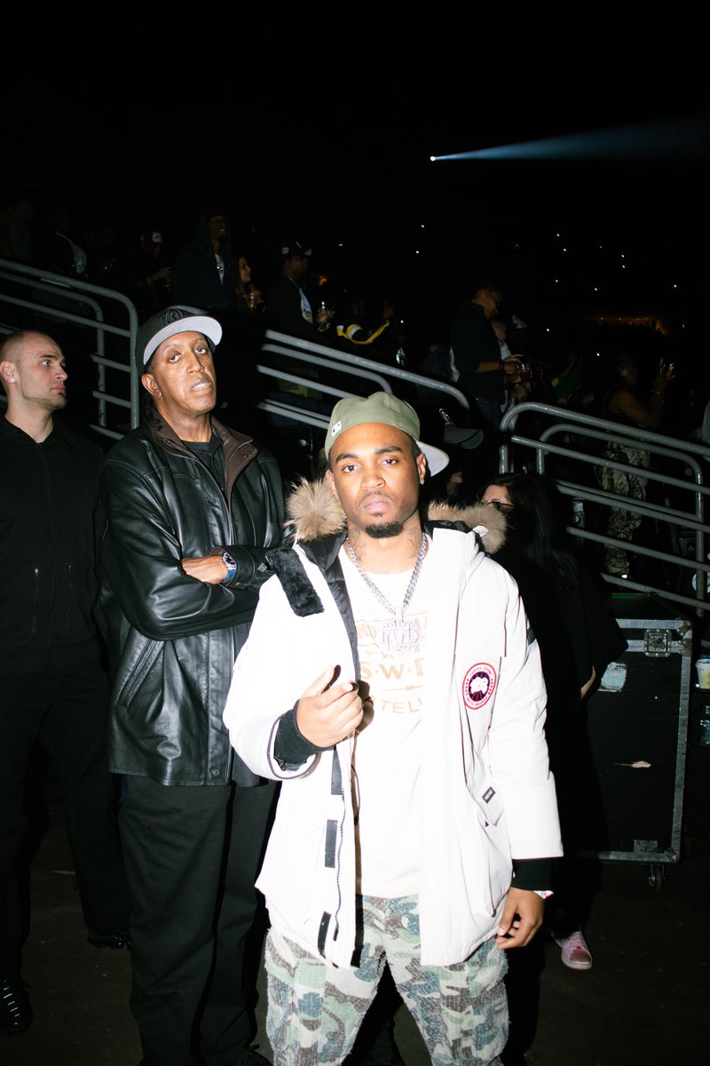 Stuntin’ like baby Money talk like Slim
🦅🩸 #CMRG