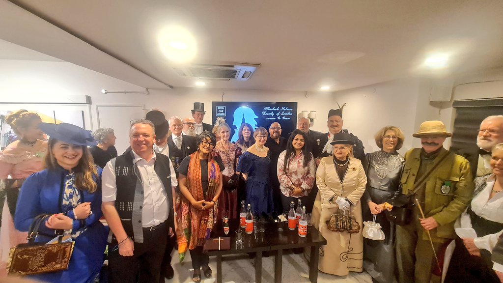 Andrew007Uk's tweet photo. Our @BritishClubKol was filled with #SherlockHomes enthusiasts from UK  who came to share their passion for the world's most famous fictional crime character &amp; his associates.

An evening of fun in India's most literally loving city.

Great #SoftPower https://t.co/PoI79WC6Vt