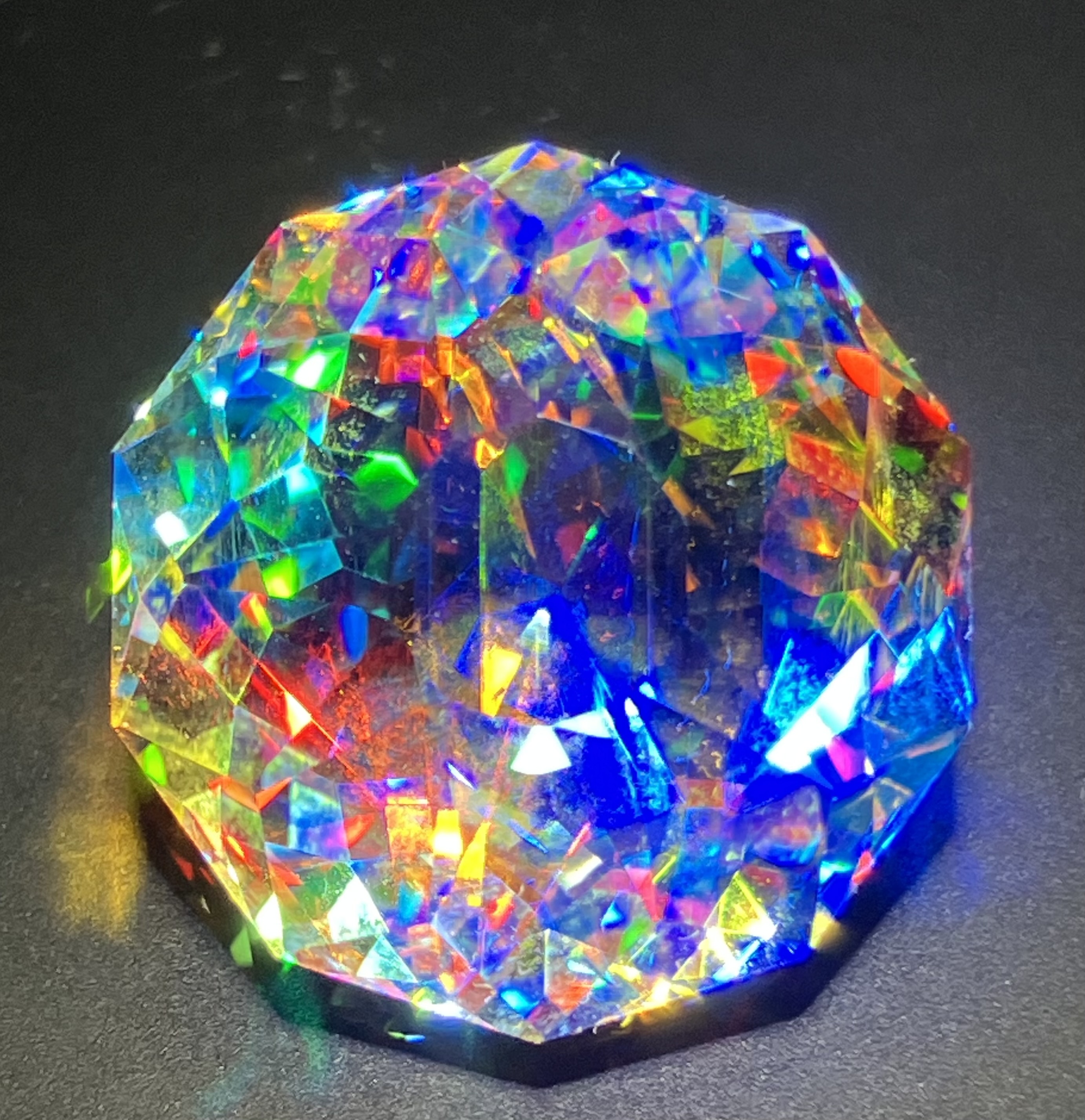 導きの聖石 アルクトゥルス】 宝石型カットオブジェ （6画 S