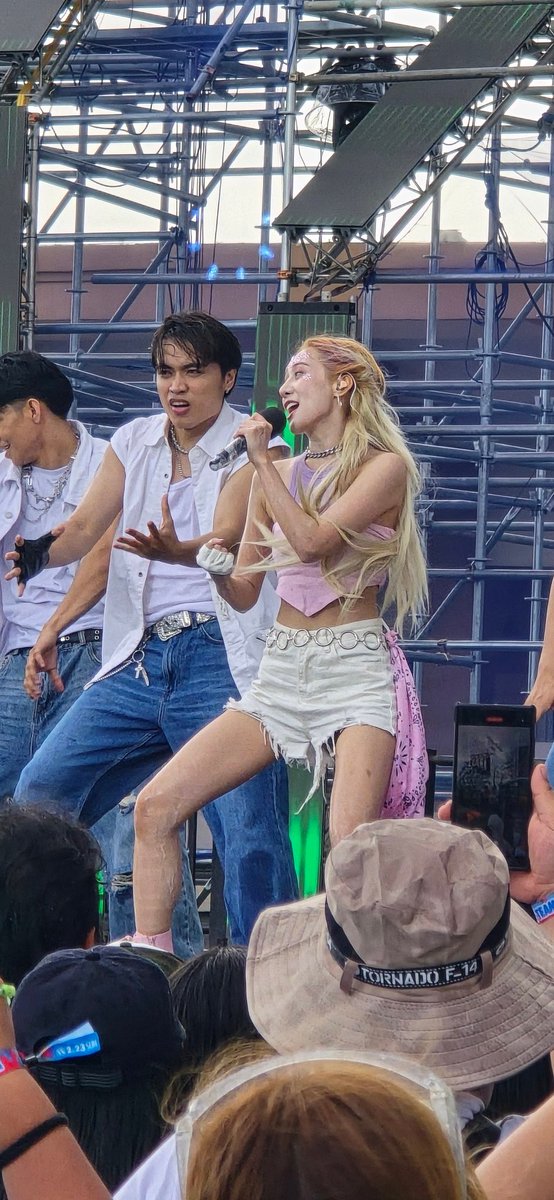 Oppa Is Life (@theoppaislife) on Twitter photo PPOP Soloist Zela is owning the stage of WATERBOMB MANILA at the moment.
<a href="/Waterbomb_PH/">Waterbomb Manila Official</a> #WATERBOMB
#WATERBOMB2025
#WATERBOMBMANILA
#WATERBOMBMANILA2025 PPOP Soloist Zela is owning the stage of WATERBOMB MANILA at the moment.
<a href="/Waterbomb_PH/">Waterbomb Manila Official</a> #WATERBOMB
#WATERBOMB2025
#WATERBOMBMANILA
#WATERBOMBMANILA2025