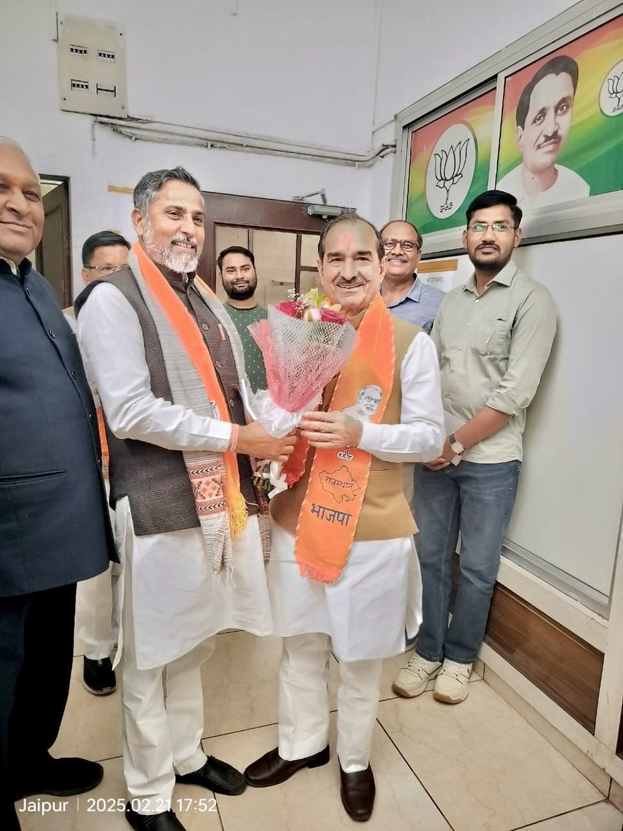 भारतीय जनता पार्टी राजस्थान का पुनः प्रदेश अध्यक्ष निर्वाचित होने पर श्री मदन राठौड़ जी को हार्दिक बधाई एवं उज्ज्वल कार्यकाल की कोटिशः शुभकामनाएं।

आपके कुशल नेतृत्व में भाजपा राजस्थान नये कीर्तिमान स्थापित करेगी तथा संगठन को एक नई दिशा एवं मजबूती प्रदान होगी |
<a href="/madanrrathore/">Madan Rathore</a>