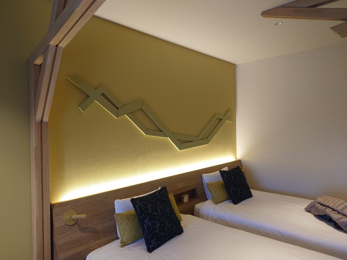 tsuu_kai_s2000's tweet image. まだ明るいですが、本日のお宿に到着😊
モビリティリゾートもてぎホテルに宿泊します👍️
部屋からコースも見えて良き〜✨️

#モビリティリゾートもてぎ 
#ModuloTHANKSDAY