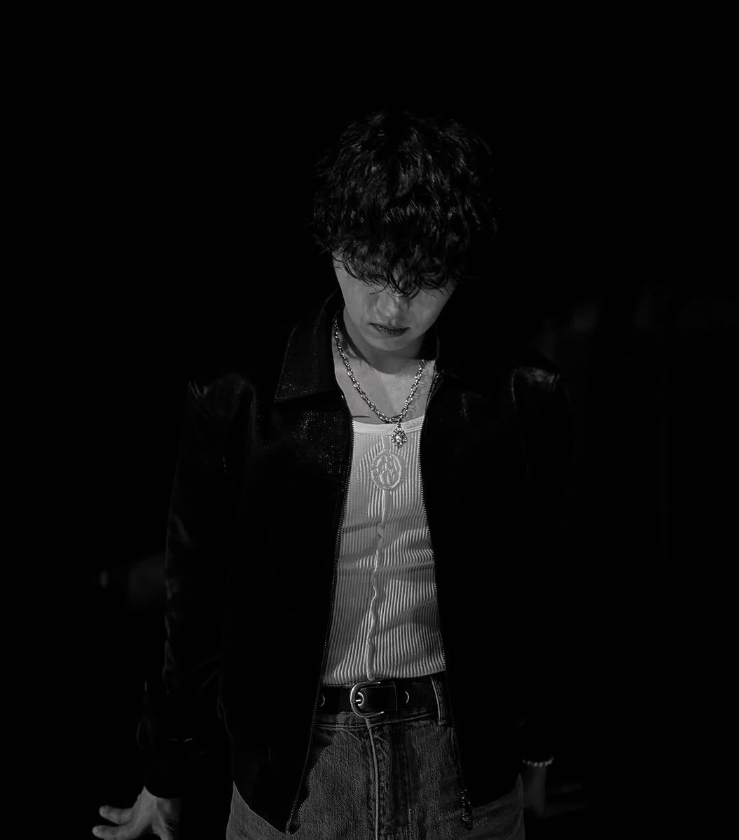 THE ROSE tweet media