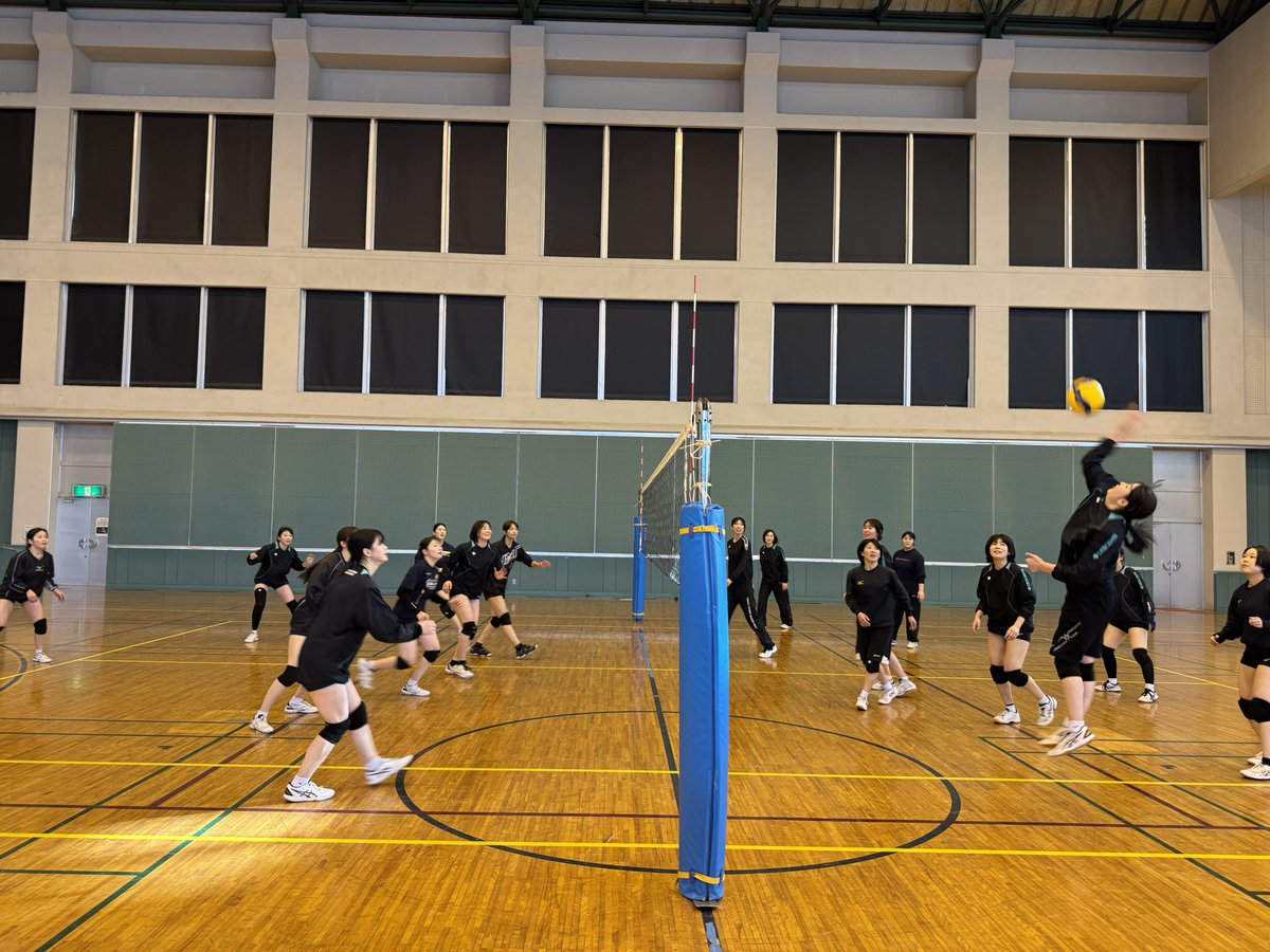 Blue___rabbits's tweet photo. 那須合宿2日目終了！
午後はゲームメインでした！！
アップの鬼ごっこで最後鬼だっ���人、ゲームで負けたチームは罰ゲームがちゃんとあります☠️
寒さに負けずみんなで元気に頑張りました！💪🏻 https://t.co/ItdmuT27gJ