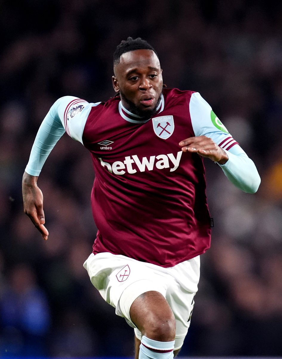Heavily criticised, often unfairly, during his time at Man United, Aaron Wan-Bissaka's attacking game has exploded at West Ham.

Only 1 defender (Ait-Nouri) has completed more dribbles in the League this season. 

He gave Calafiori a horrible time yesterday.

Love a turnaround!
