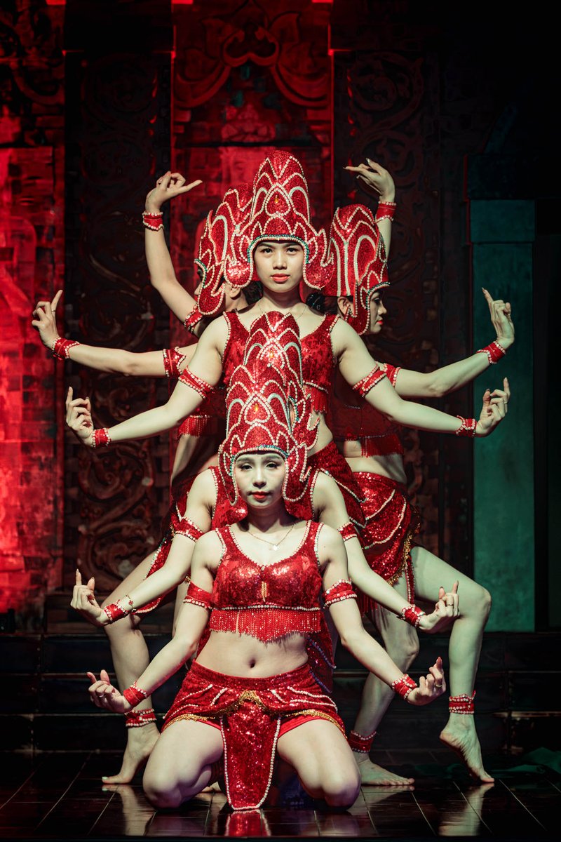 AmRealAsian's tweet image. Went to My Son Cultural Heritage Sanctuary, Quang Nam, Vietnam and this is from their cultural show - the Apsara Dance

#mysonculturalheritage #vietnam #culturalshow #apsaradance