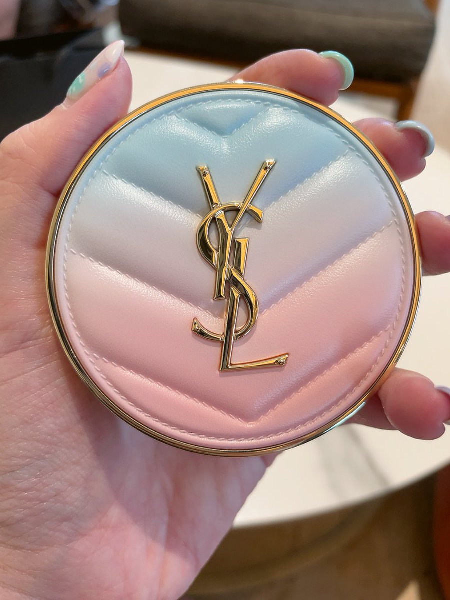 _PrincessMilk's tweet photo. Yay! New cushion in carat’s colour🥰🥰🥰 https://t.co/mdCEmbsOKO