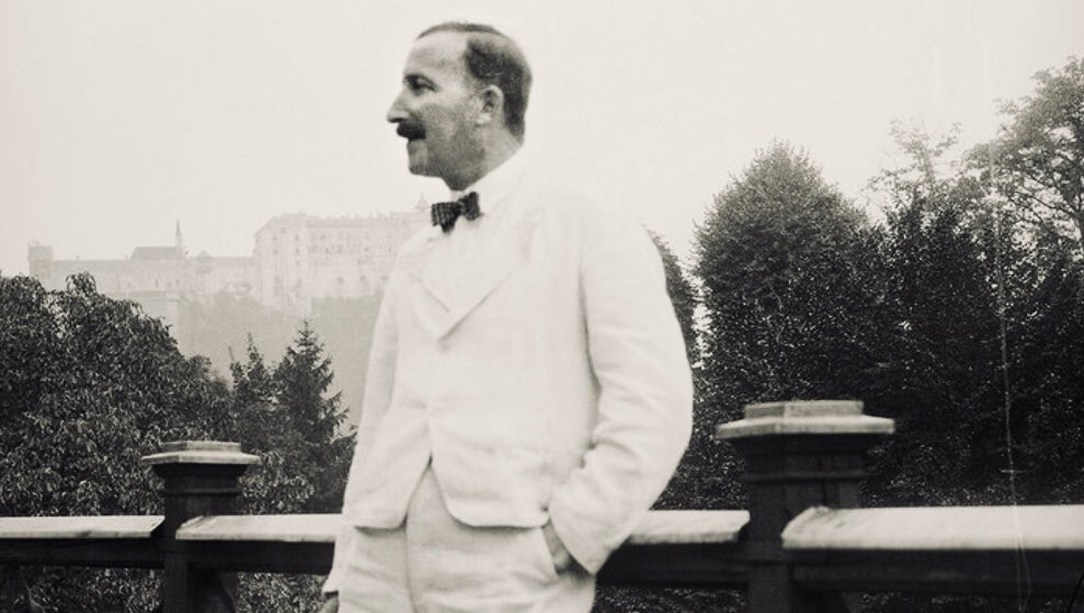 Ich werde immer einsamer, die Menschen ermüden mich mehr als sie mich anregen.

Stefan Zweig (28.11.1881 - 22.2.1942)