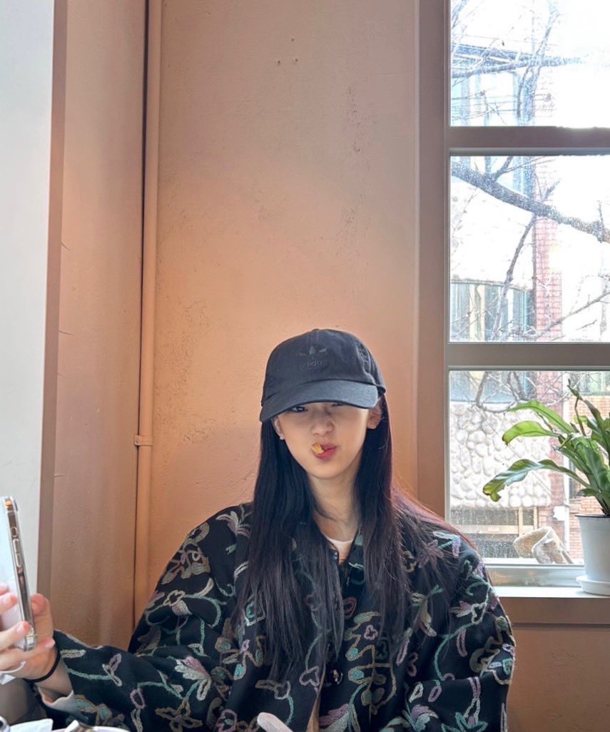 picbaemon's tweet image. RUKA WEVERSE UPDATE