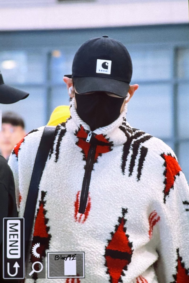 250223 ICN

고생햇듀~

#CHANYEOL #찬열 #엑소 #EXO 
#BlackOut
#CHANYEOL_都市風景_City_scape_Epilogue
#2025_CHANYEOL_LIVETOUR #都市風景