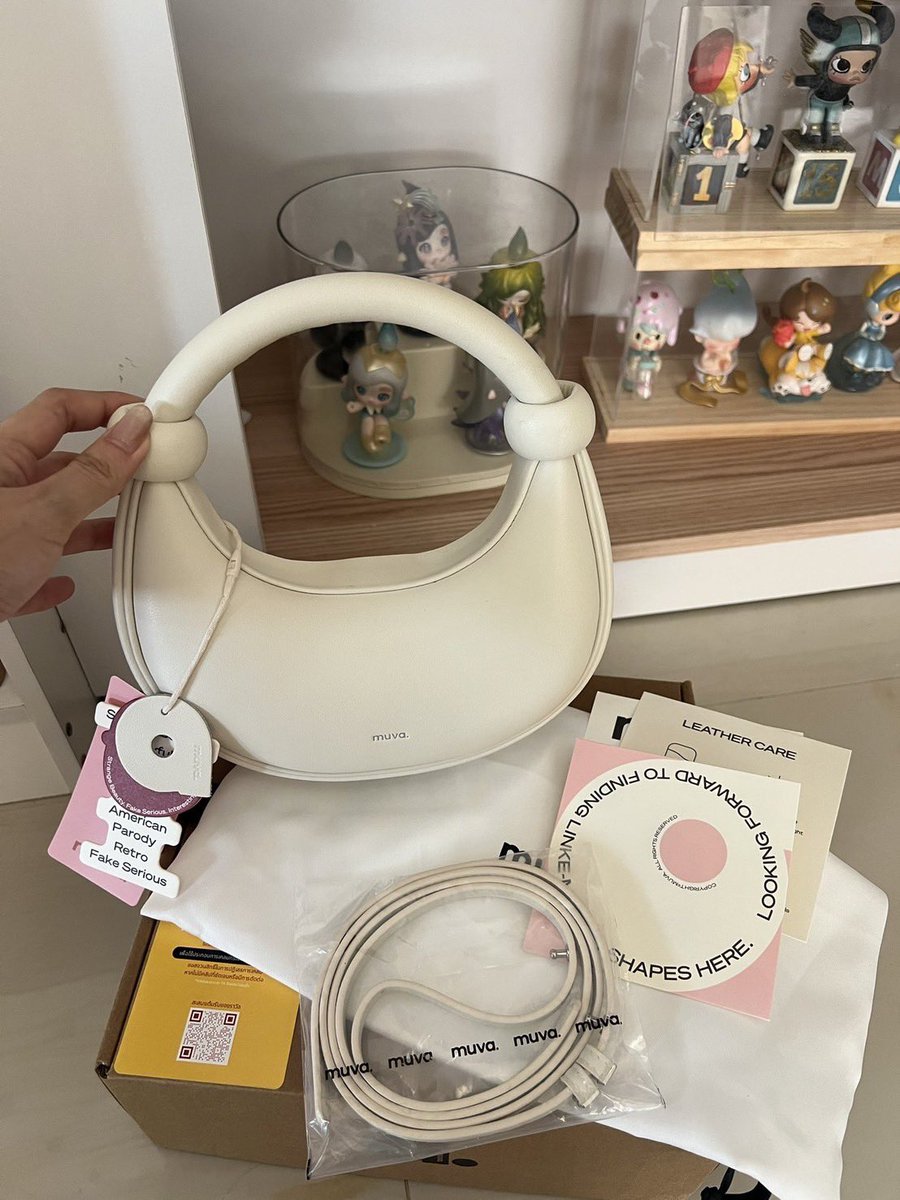 merqliz's tweet photo. ส่งต่อ muva | croissant - 1,590 ส่งฟรี
สั่งจาก Jam Official
เค้าใช้เอง มีตำหนิตามรูป
มีอุปกรณ์ครบ + ถุงผ้า 🛍️🎀

#muvathailand #ส่งต่อ #ส่งต่อmuva #ส่งต่อกระเป๋า #ส่งต่อกระเป๋ามือสอง #muvabag #muvaboston #ส่งต่อเสื้อผ้ามือสอง #ส่งต่อเสื้อผ้า #โล๊ะตู้เสื้อผ้า https://t.co/WKTsdKLk8B