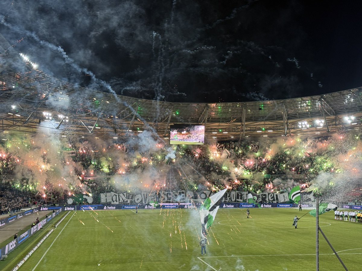 Moon Hopper tweet media