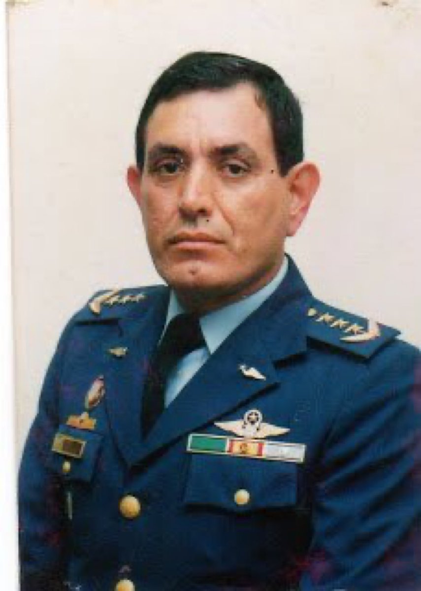 Repúblico Humberto González (@humbertotweets) on Twitter photo Me entero del fallecimiento de un gran amigo de la lucha y patriota, el Coronel Sammy Landaeta Millán (<a href="/ProtestaMilitar/">Sammy Landaeta Millán 🚁🇻🇪🎗️</a>).
No le conocí en persona, pero siempre me distinguió con su consejo y amistad.
Sammy Landaeta fue uno de esos muy pocos militares con el criterio y la Me entero del fallecimiento de un gran amigo de la lucha y patriota, el Coronel Sammy Landaeta Millán (<a href="/ProtestaMilitar/">Sammy Landaeta Millán 🚁🇻🇪🎗️</a>).
No le conocí en persona, pero siempre me distinguió con su consejo y amistad.
Sammy Landaeta fue uno de esos muy pocos militares con el criterio y la
