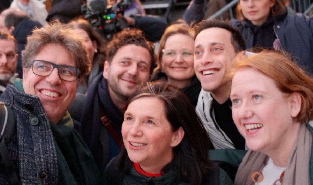 Die vielen Toten einer vollkommen verfehlten Migrationspolitik, die haben die Instrumentalisierung durch die <a href="/Die_Gruenen/">BÜNDNIS 90/DIE GRÜNEN</a> aber verdient, oder? #Politikwechsel <a href="/_FriedrichMerz/">Friedrich Merz</a> <a href="/Markus_Soeder/">Markus Söder</a> <a href="/c_lindner/">Christian Lindner</a> <a href="/KubickiWo/">Wolfgang Kubicki</a> <a href="/K_SA/">Kordula Schulz-Asche 🇪🇺🇺🇦</a> <a href="/fbrantner/">Franziska Brantner</a> <a href="/GoeringEckardt/">Katrin Göring-Eckardt</a> <a href="/lisapaus/">Lisa Paus, MdB</a> <a href="/fbanaszak/">Felix Banaszak</a> <a href="/AnAudretsch/">Andreas Audretsch</a>